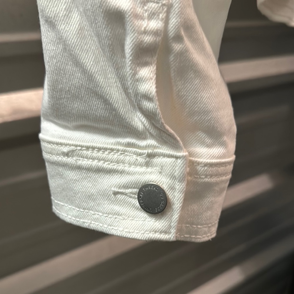 White Jean Jacket - Picture 4 of 5